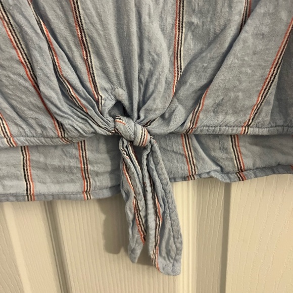 Medium Tank Top from Old Navy - Picture 2 of 5